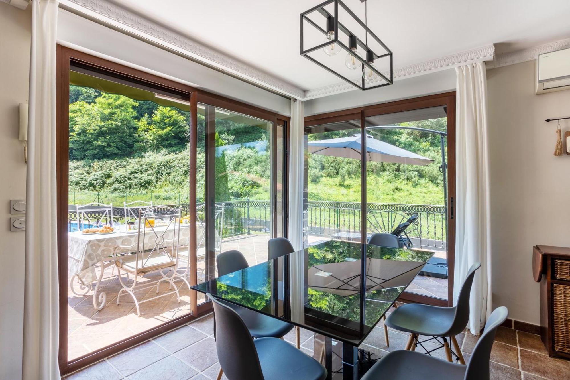 Sarren Villa Pool Бермео Экстерьер фото