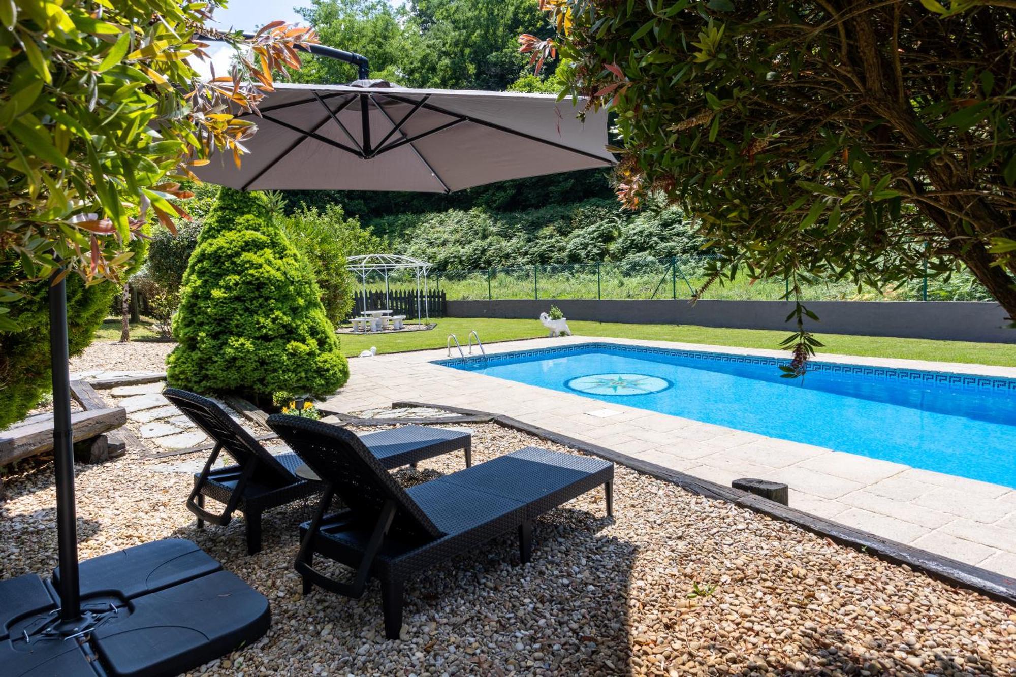 Sarren Villa Pool Бермео Экстерьер фото